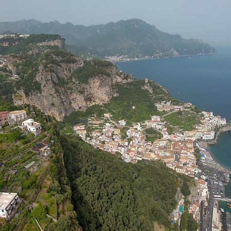 La Lucciola Apartment Amalfi Exterior photo
